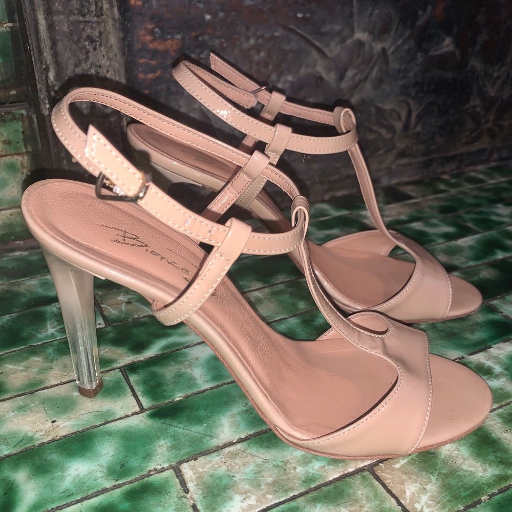 Bianca Di Italian Nude/Clear Heels